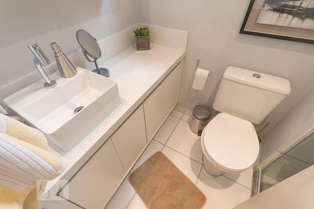 Apartamento à venda com 89m², 2 quartos e 2 vagasBanheiro da suíte 