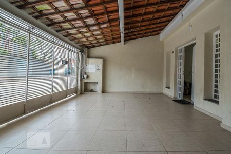 Garagem de casa à venda com 3 quartos, 80m² em Brooklin Paulista, São Paulo