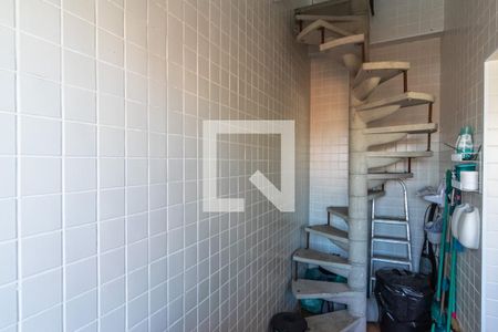 Casa à venda com 200m², 3 quartos e 1 vagaÁrea de Serviço