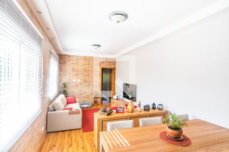 Sala de casa à venda com 3 quartos, 200m² em Vila Prudente, São Paulo