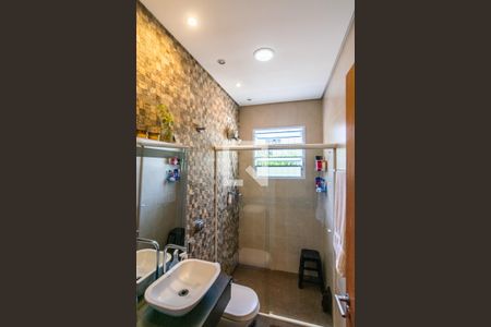 Casa à venda com 200m², 3 quartos e 1 vagaBanheiro da Suíte