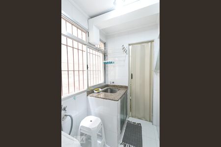 Apartamento à venda com 70m², 3 quartos e 1 vagaÁrea de serviço 