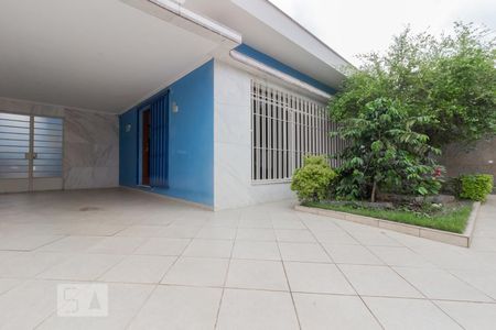 Garagem de casa para alugar com 3 quartos, 280m² em Vila Brasilina, São Paulo