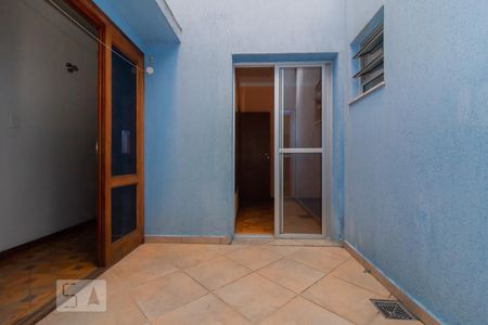 Poço de luz de casa para alugar com 3 quartos, 280m² em Vila Brasilina, São Paulo