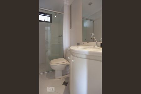 Banheiro de apartamento para alugar com 3 quartos, 90m² em Vila Industrial, Campinas