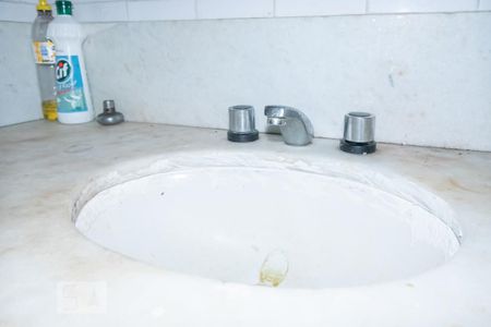 Banheiro de kitnet/studio para alugar com 1 quarto, 40m² em Centro, Rio de Janeiro