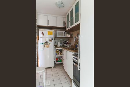 Cozinha de apartamento para alugar com 1 quarto, 40m² em Consolação, São Paulo