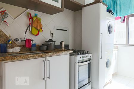 Cozinha de apartamento para alugar com 1 quarto, 40m² em Consolação, São Paulo