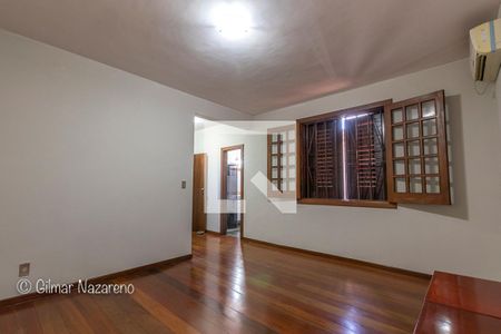Casa à venda com 430m², 5 quartos e 4 vagas