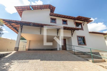 Casa à venda com 430m², 5 quartos e 4 vagas