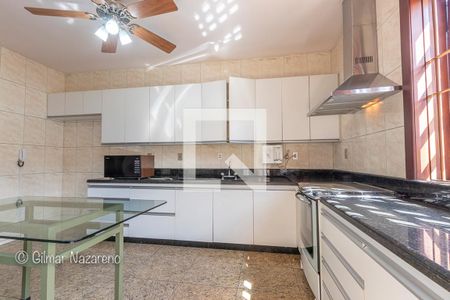 Casa à venda com 430m², 5 quartos e 4 vagas