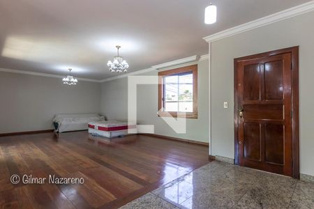 Casa à venda com 5 quartos, 430m² em São Luiz, Belo Horizonte