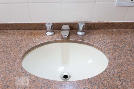 Apartamento para alugar com 210m², 3 quartos e 2 vagas Apartamento para alugar com 210m², 3 quartos e 2 vagasBanheiro