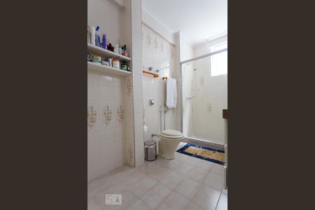 Apartamento para alugar com 210m², 3 quartos e 2 vagas Apartamento para alugar com 210m², 3 quartos e 2 vagasBanheiro