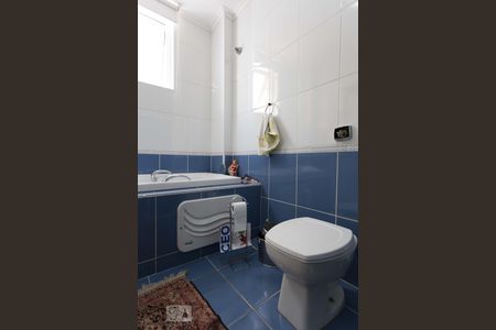 Apartamento para alugar com 210m², 3 quartos e 2 vagas Apartamento para alugar com 210m², 3 quartos e 2 vagasBanheiro