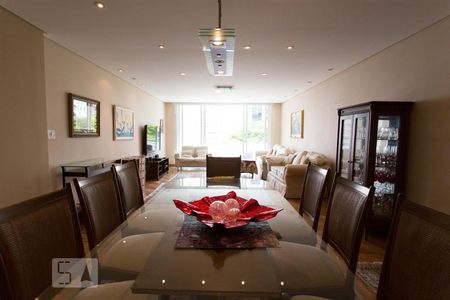 Sala de apartamento para alugar com 3 quartos, 210m² em Cerqueira César, São Paulo