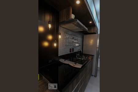 Studio para alugar com 31m², 1 quarto e sem vaga Studio para alugar com 31m², 1 quarto e sem vagaEstudio Cozinha