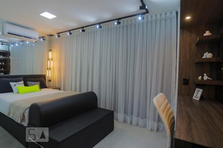 Estudio Quarto Cortinas de kitnet/studio para alugar com 1 quarto, 31m² em Sumarezinho, São Paulo