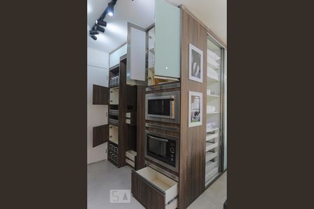 Estudio Ármario de kitnet/studio para alugar com 1 quarto, 31m² em Sumarezinho, São Paulo