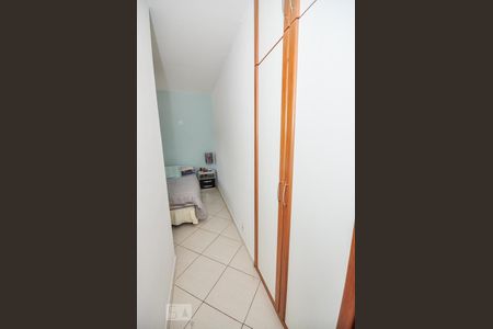Quarto 1 de apartamento para alugar com 2 quartos, 50m² em Jacarepaguá, Rio de Janeiro