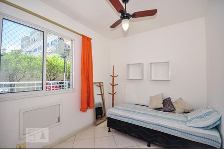 Quarto 2 de apartamento para alugar com 2 quartos, 50m² em Jacarepaguá, Rio de Janeiro
