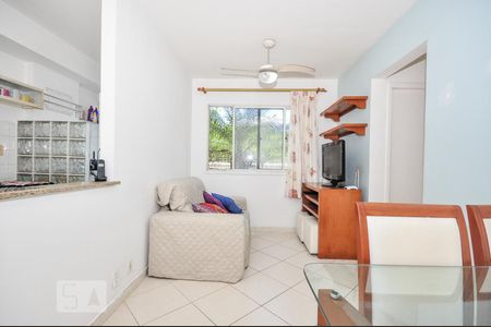 Apartamento para alugar com 50m², 2 quartos e 1 vagaSala