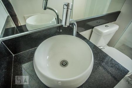 Apartamento à venda com 48m², 1 quarto e 1 vaga Apartamento à venda com 48m², 1 quarto e 1 vagaDetalhe - Banheiro