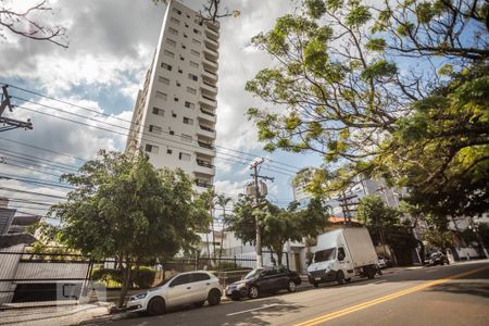 Apartamento à venda com 48m², 1 quarto e 1 vaga Apartamento à venda com 48m², 1 quarto e 1 vagaFachada
