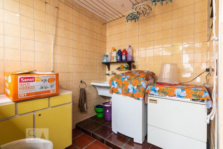 Casa à venda com 140m², 3 quartos e 2 vagasÁrea de Serviço