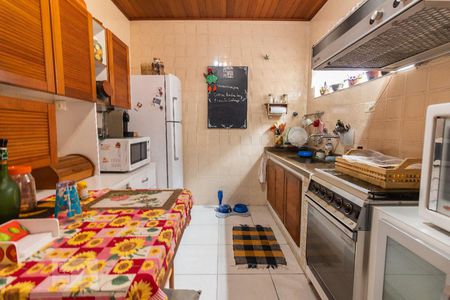 Casa à venda com 140m², 3 quartos e 2 vagasCozinha