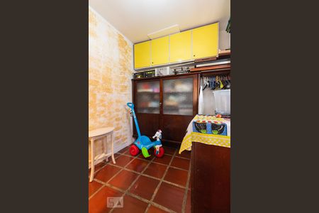 Casa à venda com 140m², 3 quartos e 2 vagasQuarto - Área de Serviço