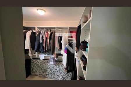 Apartamento para alugar com 75m², 3 quartos e 1 vagaCloset