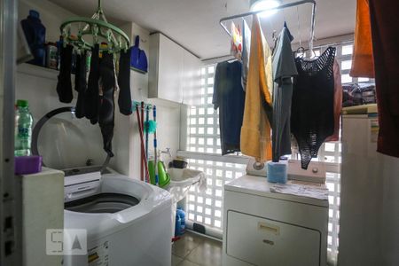 Apartamento à venda com 80m², 2 quartos e 1 vaga Apartamento à venda com 80m², 2 quartos e 1 vagaLavanderia
