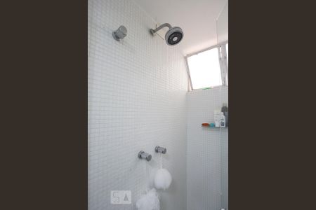 Apartamento à venda com 80m², 2 quartos e 1 vaga Apartamento à venda com 80m², 2 quartos e 1 vagaBanheiro