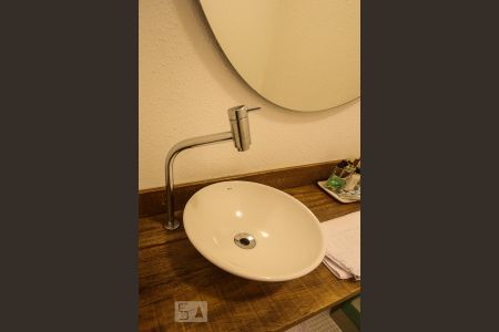 Apartamento à venda com 80m², 2 quartos e 1 vaga Apartamento à venda com 80m², 2 quartos e 1 vagaLavabo