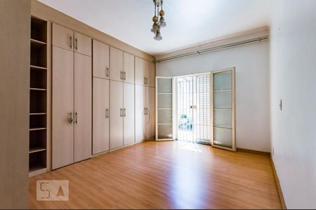 Casa à venda com 200m², 4 quartos e 3 vagasSuíte 1