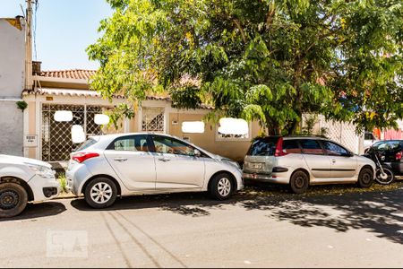 Casa à venda com 200m², 4 quartos e 3 vagasFachada