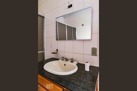 Casa à venda com 200m², 4 quartos e 3 vagasBanheiro