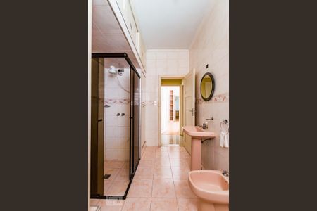 Casa à venda com 200m², 4 quartos e 3 vagasBanheiro