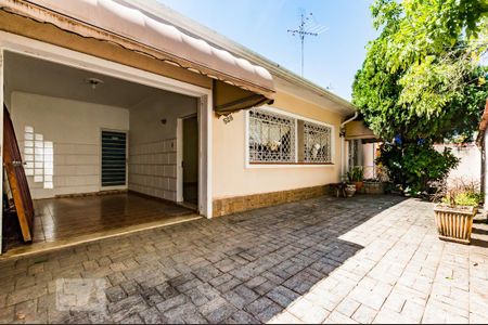 Casa à venda com 200m², 4 quartos e 3 vagasQuintal da Frente