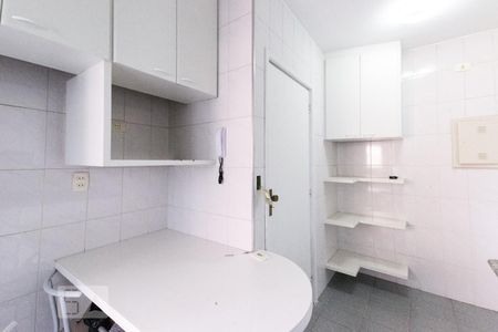 Apartamento à venda com 90m², 3 quartos e 1 vaga Apartamento à venda com 90m², 3 quartos e 1 vagaCozinha