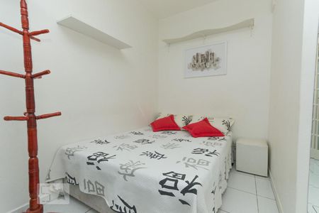 Quarto de casa para alugar com 1 quarto, 40m² em Jardim Oriental, São Paulo