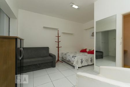 Sala de casa para alugar com 1 quarto, 40m² em Jardim Oriental, São Paulo