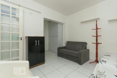 Sala de casa para alugar com 1 quarto, 40m² em Jardim Oriental, São Paulo