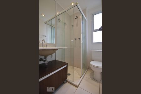 Banheiro de apartamento para alugar com 2 quartos, 72m² em Vila Andrade, São Paulo