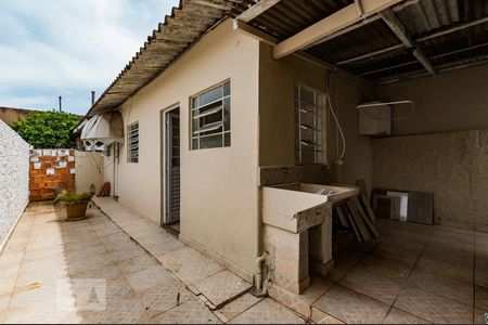 Casa à venda com 80m², 2 quartos e sem vaga Casa à venda com 80m², 2 quartos e sem vagaQuintal Lateral