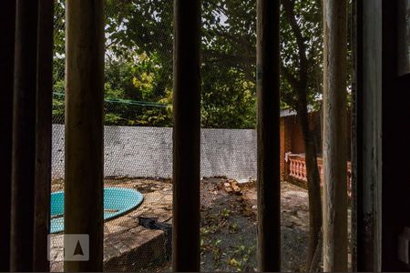 Casa à venda com 80m², 2 quartos e sem vaga Casa à venda com 80m², 2 quartos e sem vagaVista