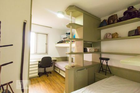 Quarto 1 de apartamento para alugar com 2 quartos, 105m² em Jardim das Laranjeiras, São Paulo
