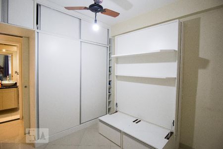 Apartamento à venda com 65m², 2 quartos e 1 vagaQuarto 1/Armário embutido