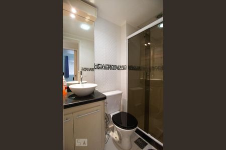 Banheiro social de apartamento à venda com 2 quartos, 65m² em Maracanã, Rio de Janeiro